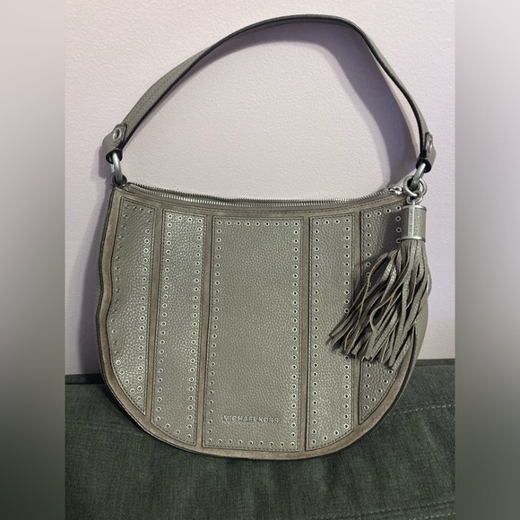 MICHAEL Michael Kors Handbags - Michael Kors Purse.‎ NWT.